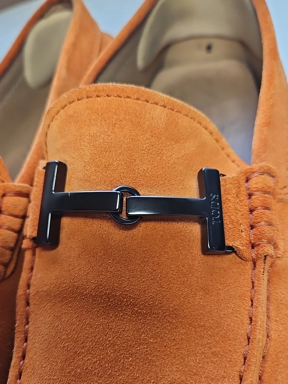 TOD'S Double T Gommino Suede Driving Loafers In Burnt Orange,  Size 5 1/2